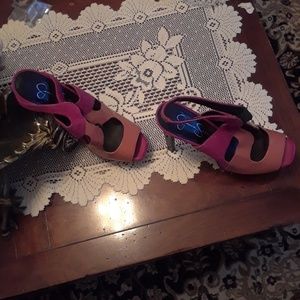 Jessica Simpson heels